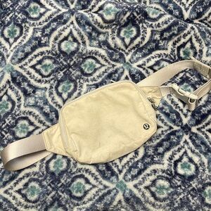 Lululemon belt bag